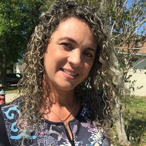 Meet your Posher, Simone